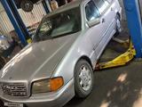 Mercedes-Benz C 180 1994 годаүшін1 000 000 тг. в Кокшетау – фото 5