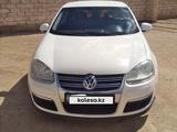 Volkswagen Jetta 2007 года за 2 900 000 тг. в Актау – фото 2