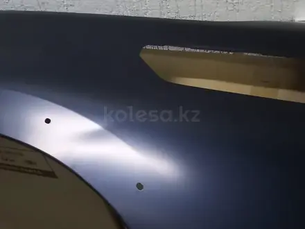 Переднее левое крыло за 175 000 тг. в Астана