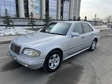 Mercedes-Benz C 280 1995 года за 2 700 000 тг. в Талдыкорган – фото 3