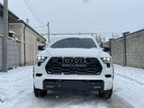 Toyota Sequoia 2022 года за 62 500 000 тг. в Шымкент – фото 2