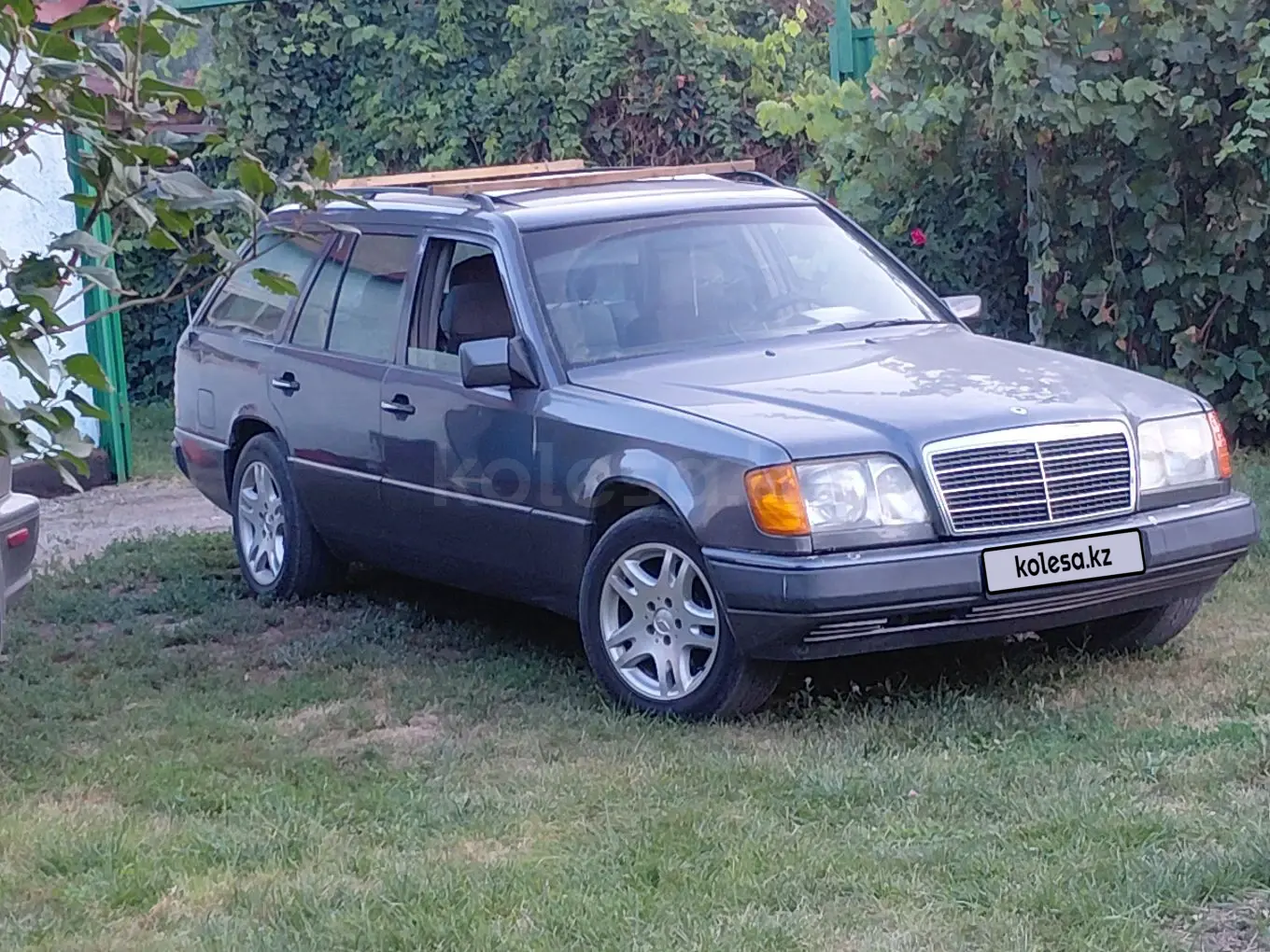 Mercedes-Benz E-Class, 1995