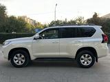 Toyota Land Cruiser Prado 2018 года за 18 700 000 тг. в Алматы – фото 3