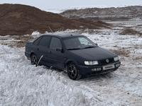 Volkswagen Passat 1994 годаfor1 750 000 тг. в Шымкент