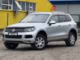 Volkswagen Touareg 2012 года за 11 500 000 тг. в Усть-Каменогорск – фото 2