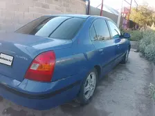 Hyundai Elantra, 2004