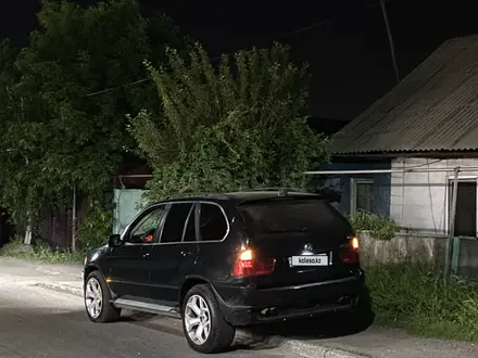 BMW X5 2001 года за 3 500 000 тг. в Алматы – фото 17