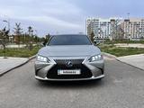 Lexus ES 300h 2020 года за 20 000 000 тг. в Астана