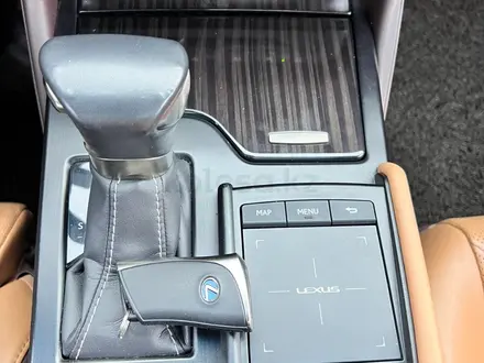 Lexus ES 300h 2020 года за 20 500 000 тг. в Астана – фото 24