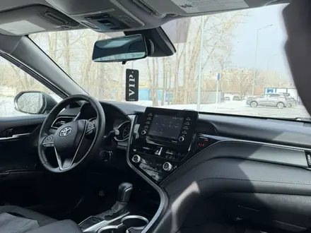 Toyota Camry 2022 года за 11 990 000 тг. в Павлодар – фото 16