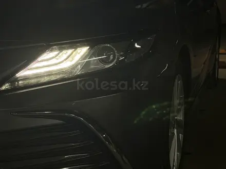 Toyota Camry 2022 года за 11 990 000 тг. в Павлодар – фото 6