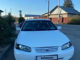 Toyota Camry 1998 годаүшін2 800 000 тг. в Семей