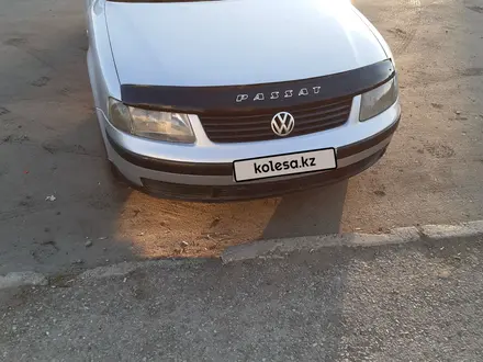 Volkswagen Passat 1999 года за 2 100 000 тг. в Алтай – фото 2