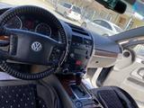 Volkswagen Touareg 2005 годаүшін4 300 000 тг. в Актобе – фото 4