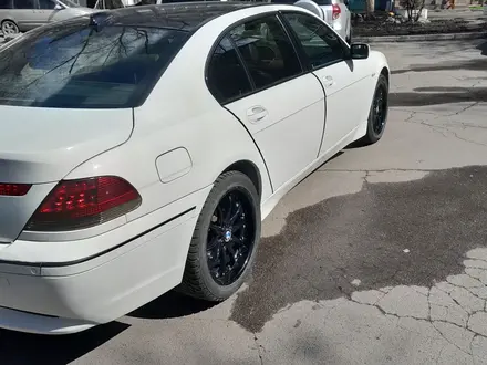 BMW 730 2002 года за 5 400 000 тг. в Алматы – фото 2