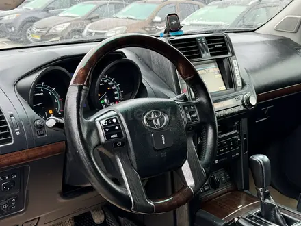 Toyota Land Cruiser Prado 2011 года за 16 600 000 тг. в Актобе – фото 7