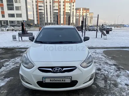 Hyundai Accent 2013 года за 5 000 000 тг. в Усть-Каменогорск – фото 3