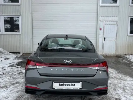 Hyundai Elantra 2023 года за 12 705 000 тг. в Кокшетау – фото 4