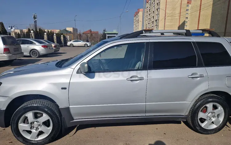 Mitsubishi Outlander 2004 годаүшін3 500 000 тг. в Алматы