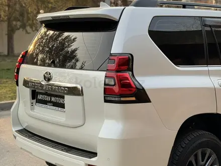 Toyota Land Cruiser Prado 2018 года за 27 000 000 тг. в Алматы – фото 12