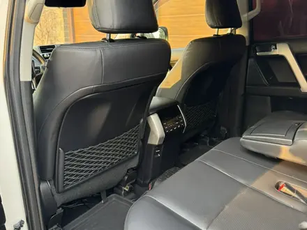 Toyota Land Cruiser Prado 2018 года за 27 000 000 тг. в Алматы – фото 23