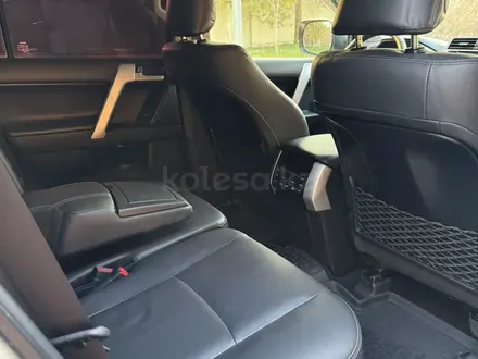 Toyota Land Cruiser Prado 2018 года за 27 000 000 тг. в Алматы – фото 34