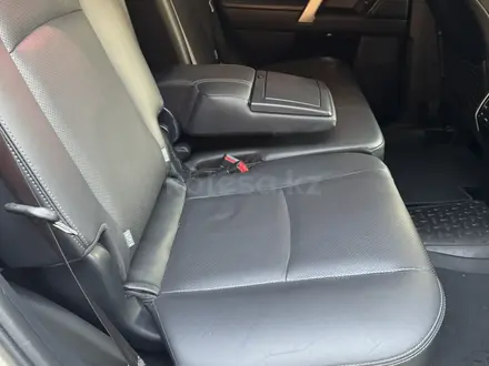 Toyota Land Cruiser Prado 2018 года за 27 000 000 тг. в Алматы – фото 38