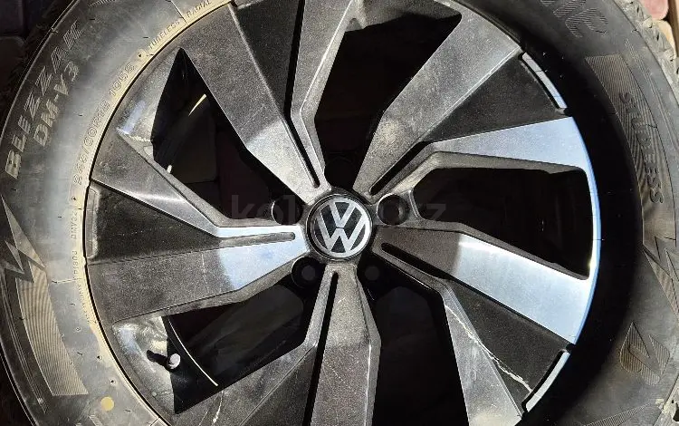 Bridgestone за 600 000 тг. в Шымкент