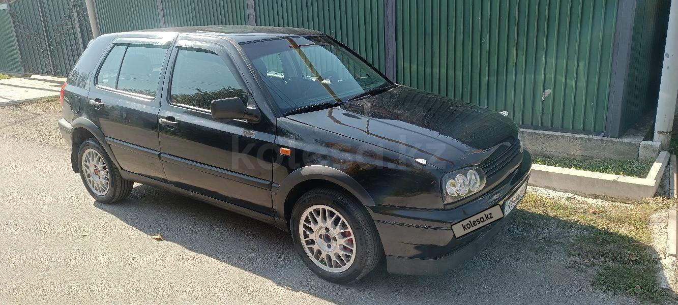 Volkswagen Golf 1995 г.