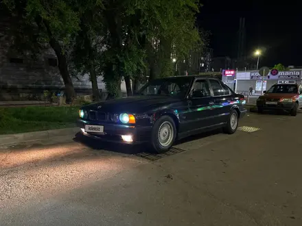 BMW 530 1995 года за 2 350 000 тг. в Алматы