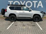 Toyota Land Cruiser Prado 2019 года за 34 740 000 тг. в Алматы – фото 4