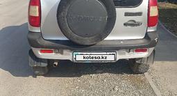 Chevrolet Niva 2008 года за 1 650 000 тг. в Шымкент – фото 2