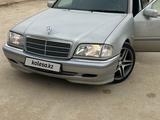 Mercedes-Benz C 240 1997 года за 3 500 000 тг. в Актау – фото 4