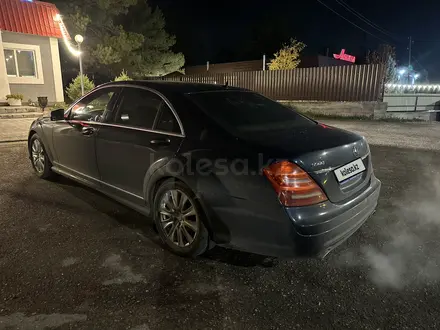 Mercedes-Benz S 500 2006 года за 5 900 000 тг. в Усть-Каменогорск – фото 3