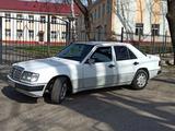 Mercedes-Benz E 300 1992 годаүшін2 200 000 тг. в Алматы – фото 4