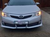 Toyota Camry 2012 года за 7 800 000 тг. в Атырау