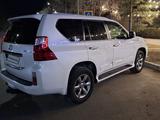 Lexus GX 460 2013 года за 17 500 000 тг. в Уральск – фото 2