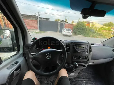 Mercedes-Benz Sprinter 2011 года за 10 500 000 тг. в Алматы – фото 2