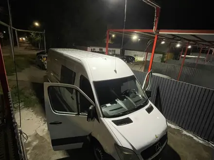 Mercedes-Benz Sprinter 2011 года за 10 500 000 тг. в Алматы – фото 7