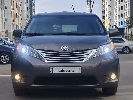 Toyota Sienna 2013 года за 12 500 000 тг. в Алматы