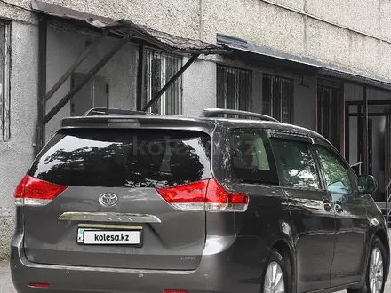 Toyota Sienna 2013 года за 12 500 000 тг. в Алматы – фото 18