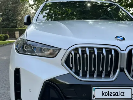 BMW X6 2024 года за 59 500 000 тг. в Алматы – фото 2