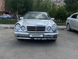 Mercedes-Benz E 200 1997 годаfor2 500 000 тг. в Астана