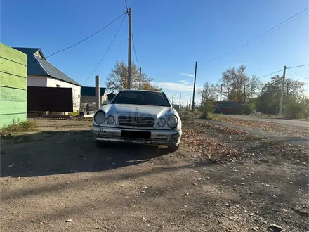 Mercedes-Benz E 200 1997 года за 2 500 000 тг. в Астана – фото 8