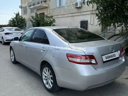 Toyota Camry 2011 года за 6 500 000 тг. в Атырау – фото 3