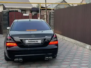 Mercedes-Benz S 550