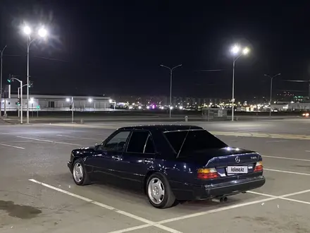 Mercedes-Benz E 230 1990 года за 2 000 000 тг. в Караганда – фото 13