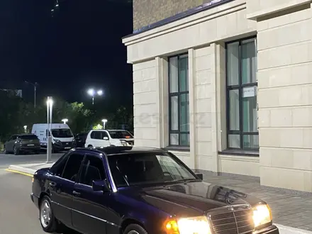 Mercedes-Benz E 230 1990 года за 2 000 000 тг. в Караганда – фото 6