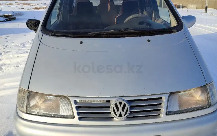 Volkswagen Sharan 1996 года за 2 200 000 тг. в Жезказган