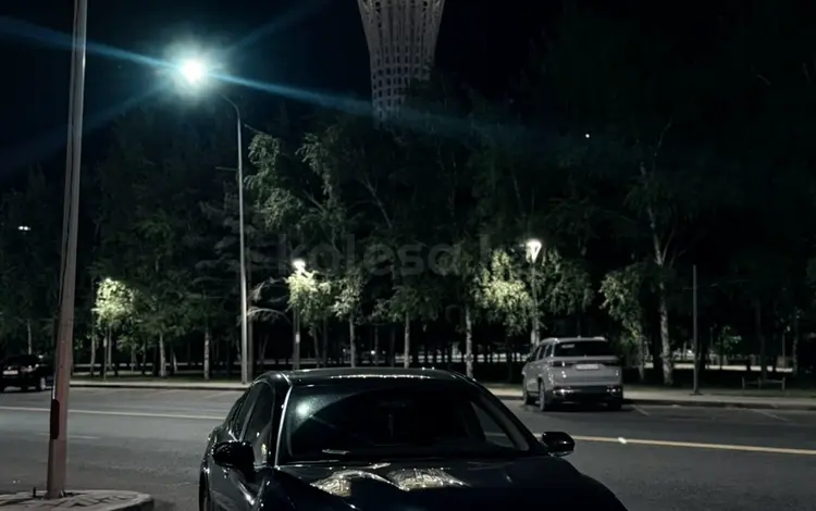 Toyota Camry 2023 года за 14 350 000 тг. в Астана